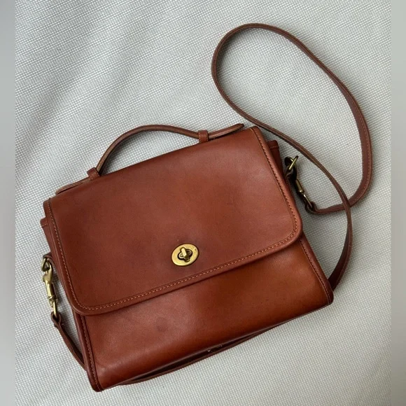 Vintage Coach Court Bag in British Tan 9870 - Picture 1 of 8